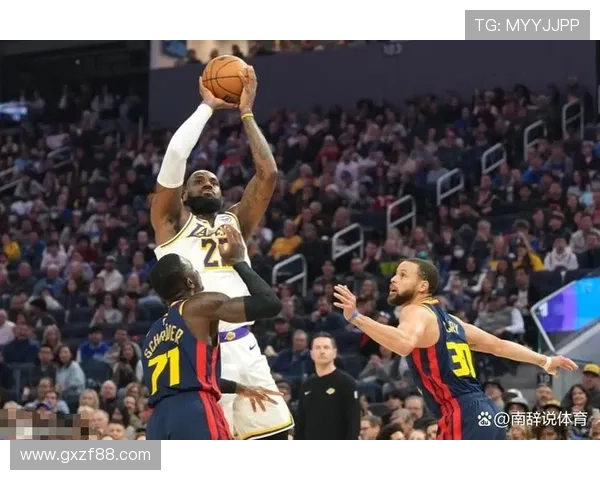 浓眉带领湖人击败勇士稳居西部前四 詹姆斯状态回暖贡献关键数据